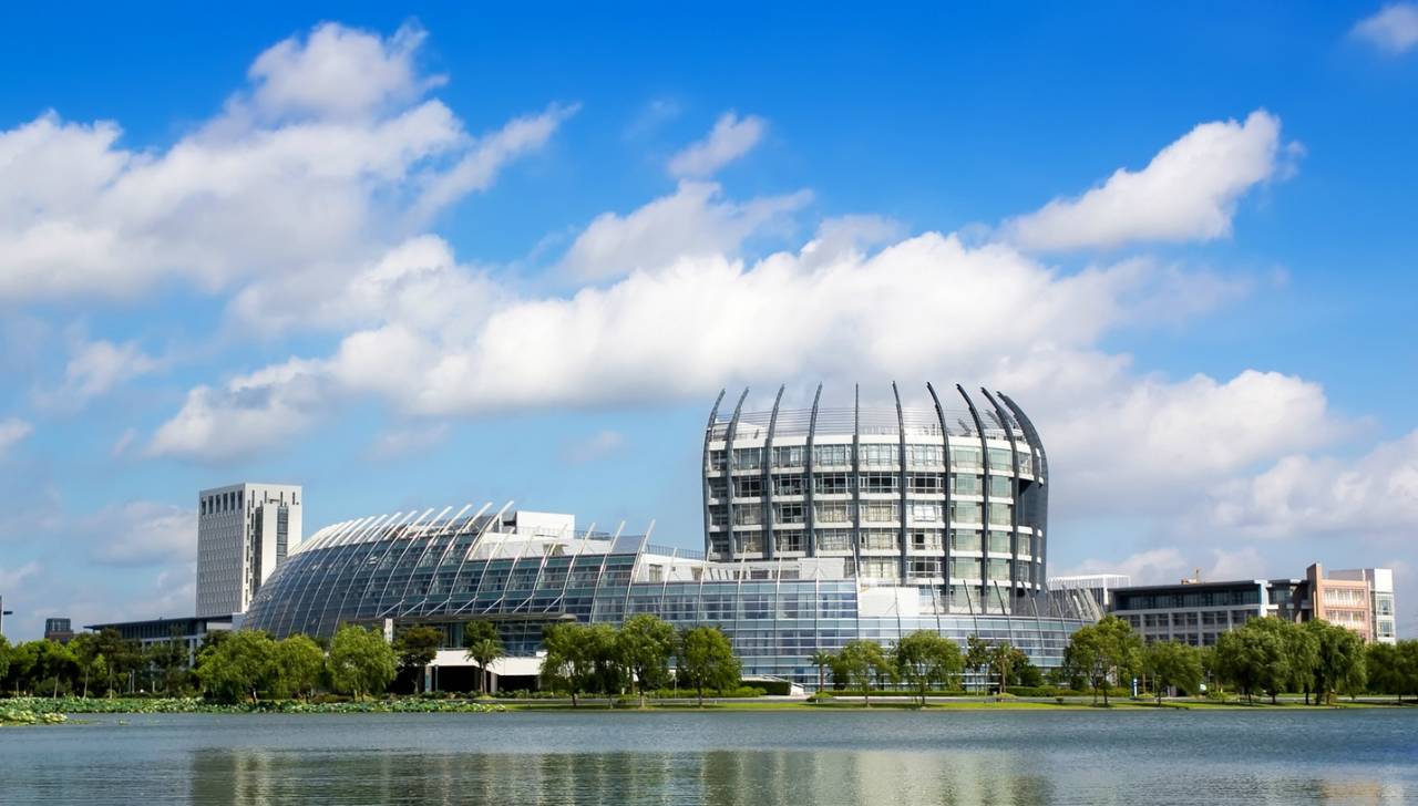 上海大学(上海大学排名表最新排名)