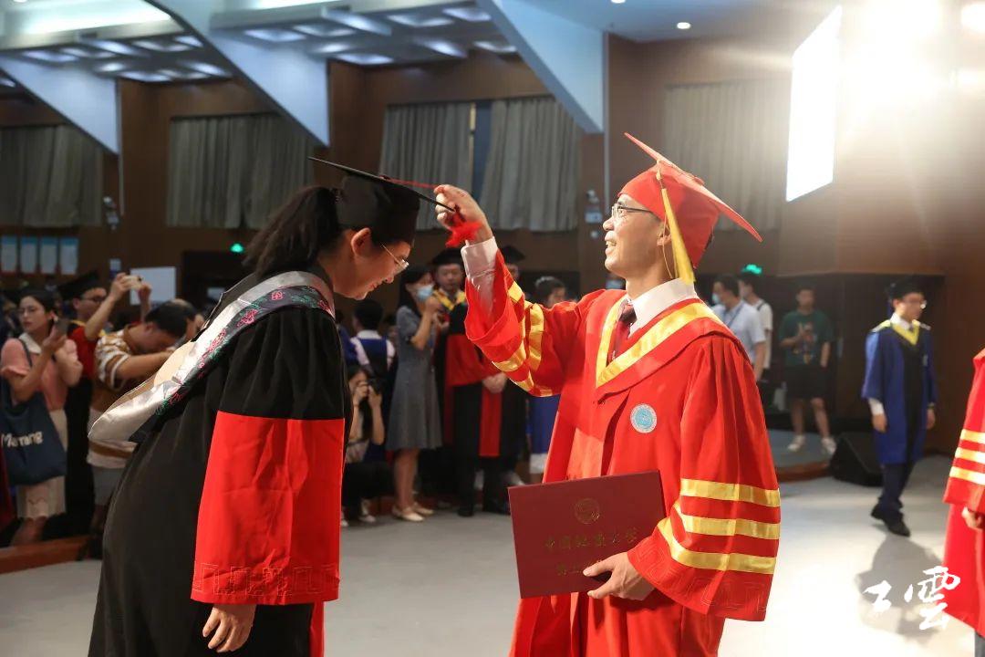 中国地质大学毕业证一样吗