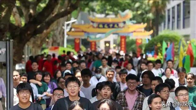 南昌大学的毕业证啥样子